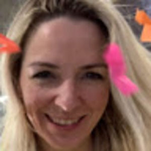 Meet your Posher, Angela